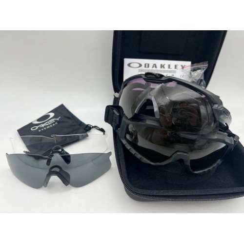 Тактические ударопрочные очки OAKLEY в Норильске