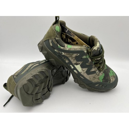 Треккинговые кроссовки «MAGNUM» летние в Норильске